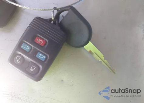 2013 Ford F-150 Xl z USA, uszkodzony, nr VIN 1FTFX1CFXDKD48989